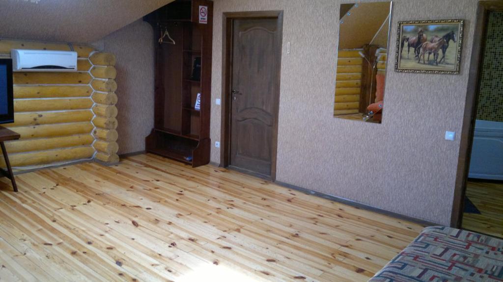 Hotel Panska Hata Nyzhnya Khortytsya Zimmer foto